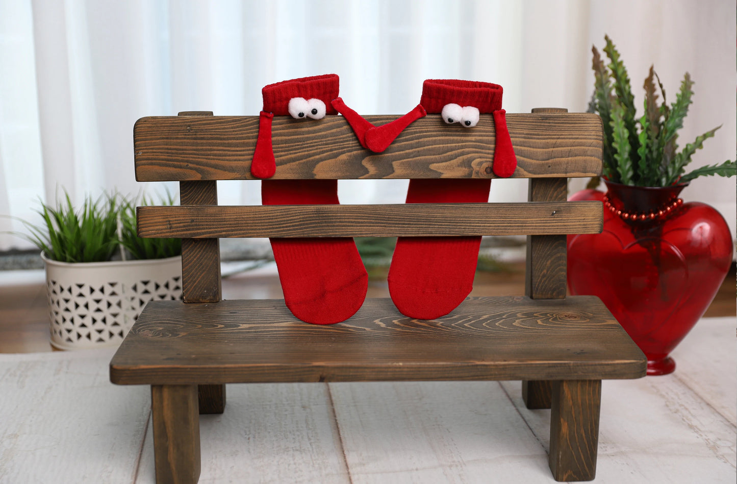 Red Magnetic Socks that Holding Hands with 3D Cartoon Eyes Couple Socks for Valentine's Day 1 Pair