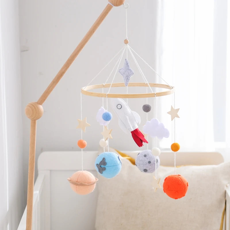 Baby Rattle Wooden Crib Mobile Bed Bell Toys Soft Felt Forest Animal Doll Toy Kid Stroller Comfort Crib Hanging Bracket Toy Gift