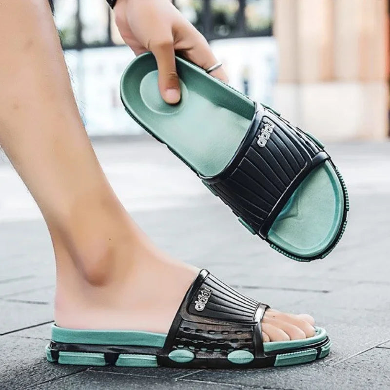Slippers for Men Soft Black and White Outdoor Shoes Eva Rubber Cheap Liquidation Designer Luxury Clappers 2025 Adult Sandals Man
