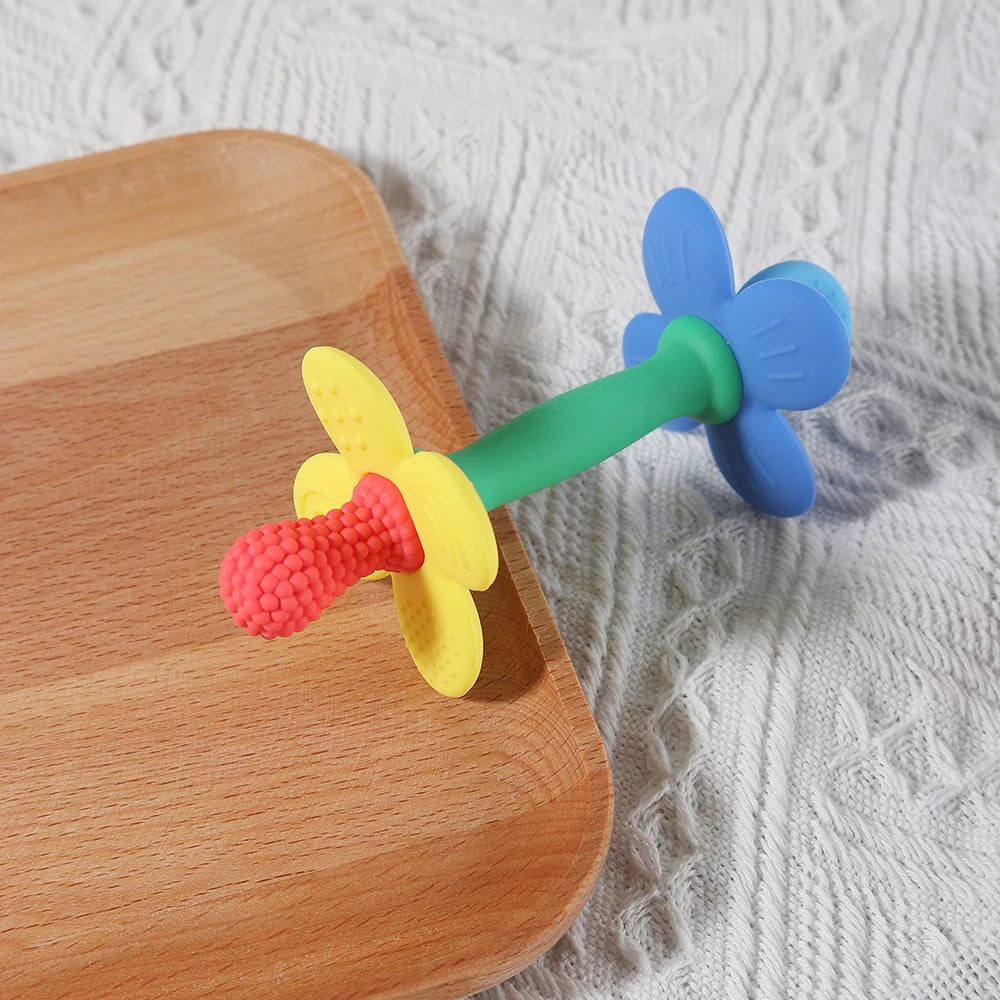 New 2 in 1 Baby Silicone Flower Teether - Safe & Soft Chewing Toy for Soothing Sore Gums, BPA-Free, Easy-to-Hold Teething toy