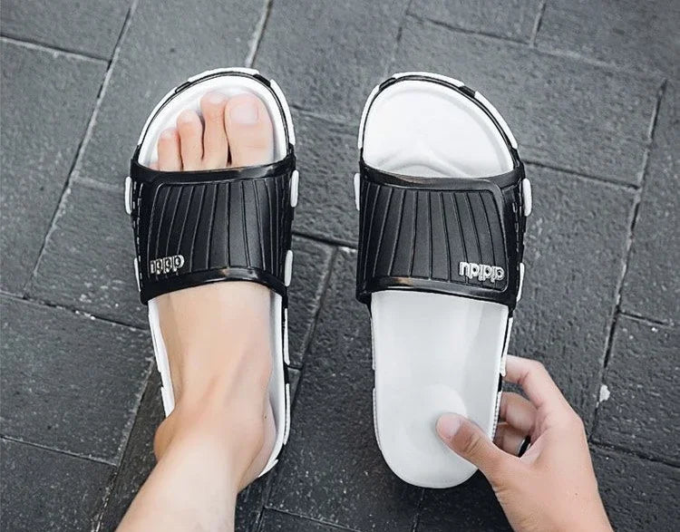 Slippers for Men Soft Black and White Outdoor Shoes Eva Rubber Cheap Liquidation Designer Luxury Clappers 2025 Adult Sandals Man