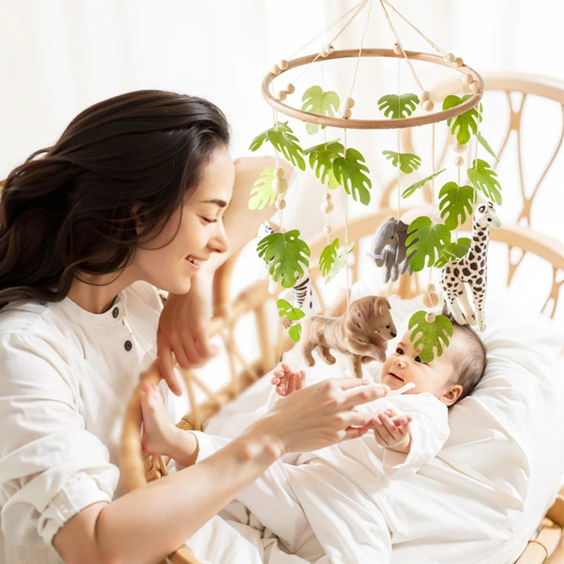 Baby Rattle Wooden Crib Mobile Bed Bell Toys Soft Felt Forest Animal Doll Toy Kid Stroller Comfort Crib Hanging Bracket Toy Gift