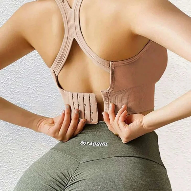 3-piece seamless sports bra with shock-absorbing and push up functions, perfect for running, yoga, and exercise, beautifying the