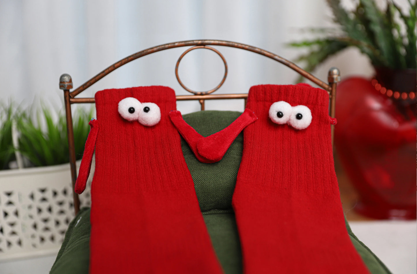 Red Magnetic Socks that Holding Hands with 3D Cartoon Eyes Couple Socks for Valentine's Day 1 Pair