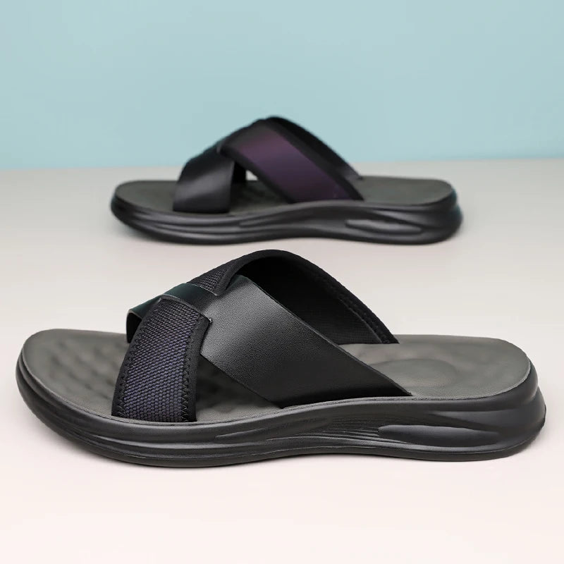 Summer New Designer Slippers for Men Solid Color Fashion Casual Anti-slip Wear-resistant Beach Shoes Male Outwear Flip Flop Man