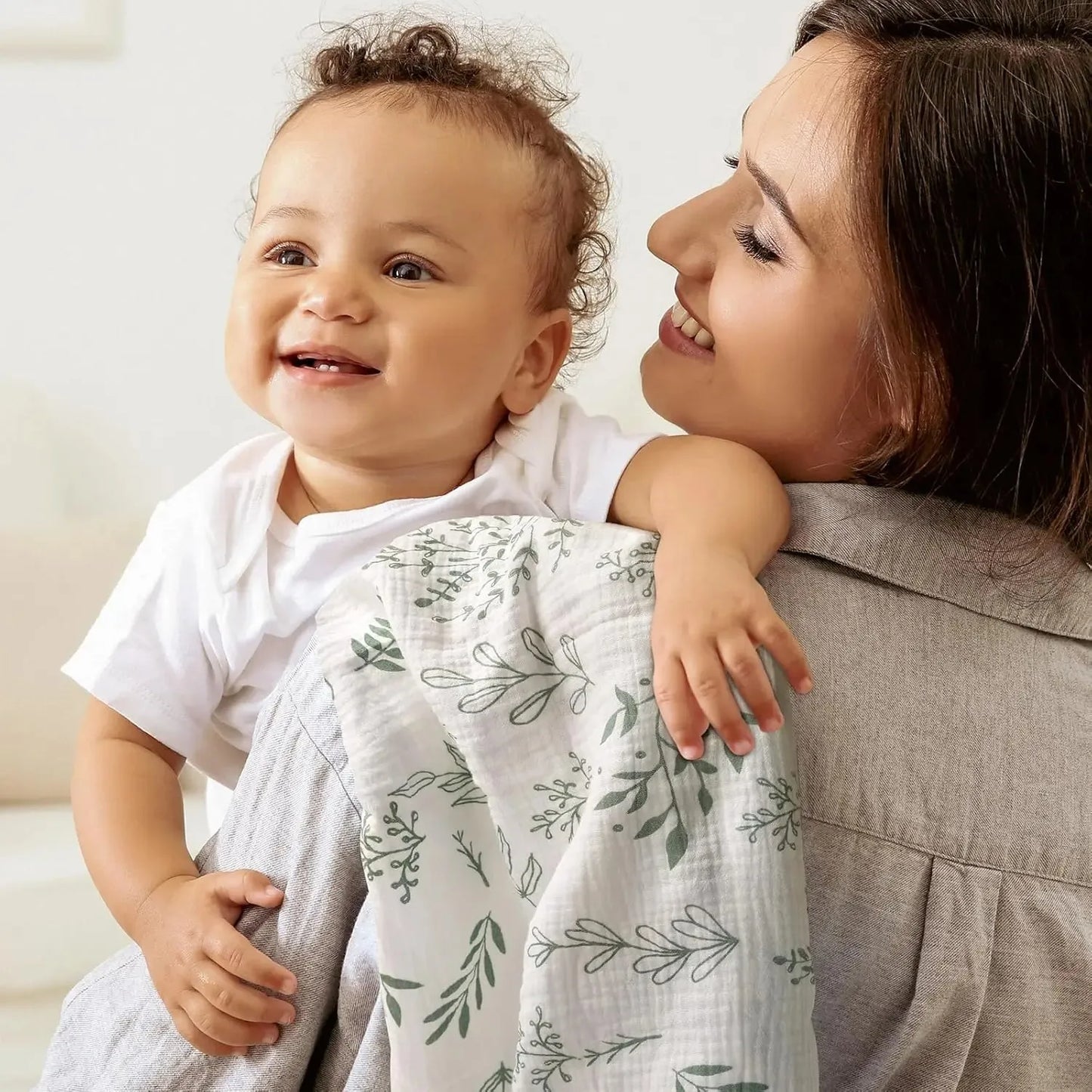 Baby Swaddle Blanket Unisex Swaddle Wrap Soft Silk Muslin Unisex Receiving Blanket Baby Blankets Newborn Baby Swaddle Blanket