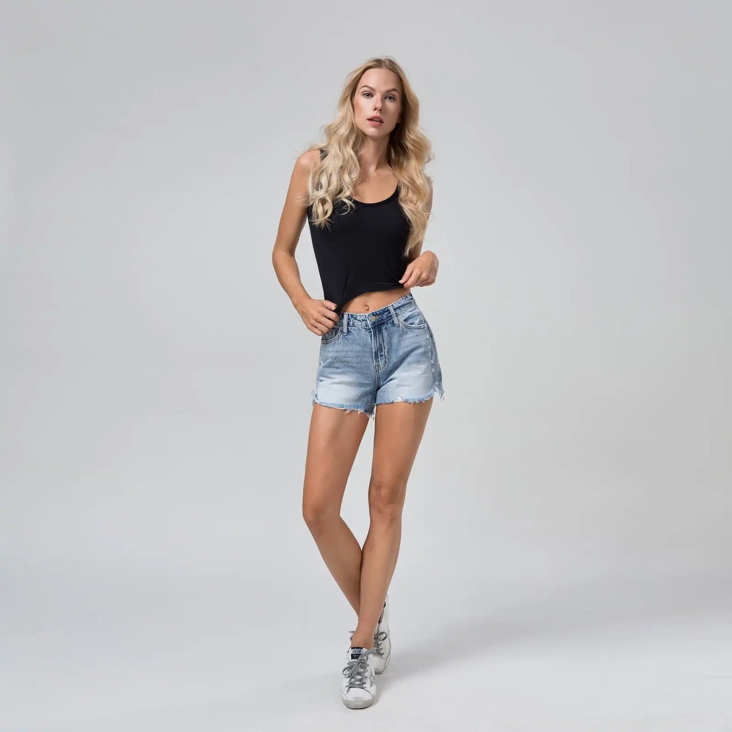 Summer Womens Jeans Shorts Jeans Short Length Mid Waisted Broken Denim Shorts Ripped Jeans High Waisted Hotpant Shorts