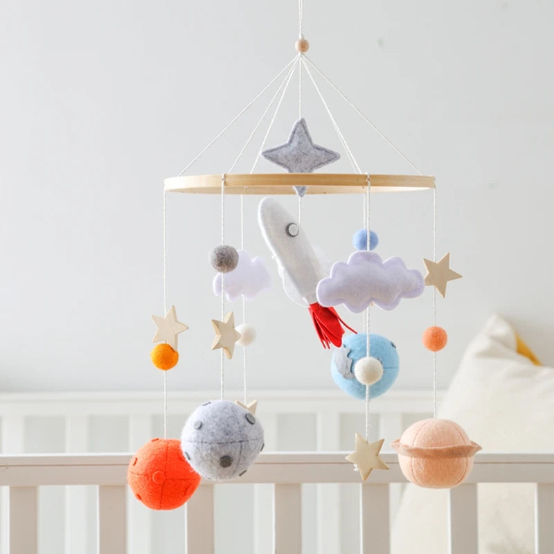 Baby Rattle Wooden Crib Mobile Bed Bell Toys Soft Felt Forest Animal Doll Toy Kid Stroller Comfort Crib Hanging Bracket Toy Gift