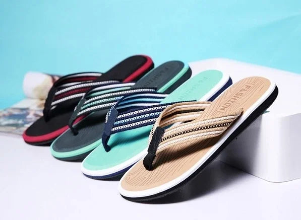 2024 Fashion Men's Shoe Flat Male Slipper Rubber Slides Original Adult Mascullino Casual Clappers Cheap Shoes Liquidation Fun