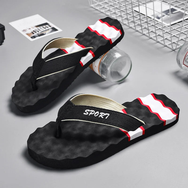 Summer Breathable Men's Flip Flops With Massage Indoor and Outdoor Slippers For Men Beach Sandals Fashionable Contrasting Slides