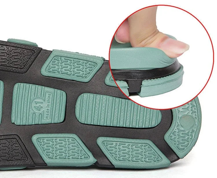 Slippers for Men Soft Black and White Outdoor Shoes Eva Rubber Cheap Liquidation Designer Luxury Clappers 2025 Adult Sandals Man