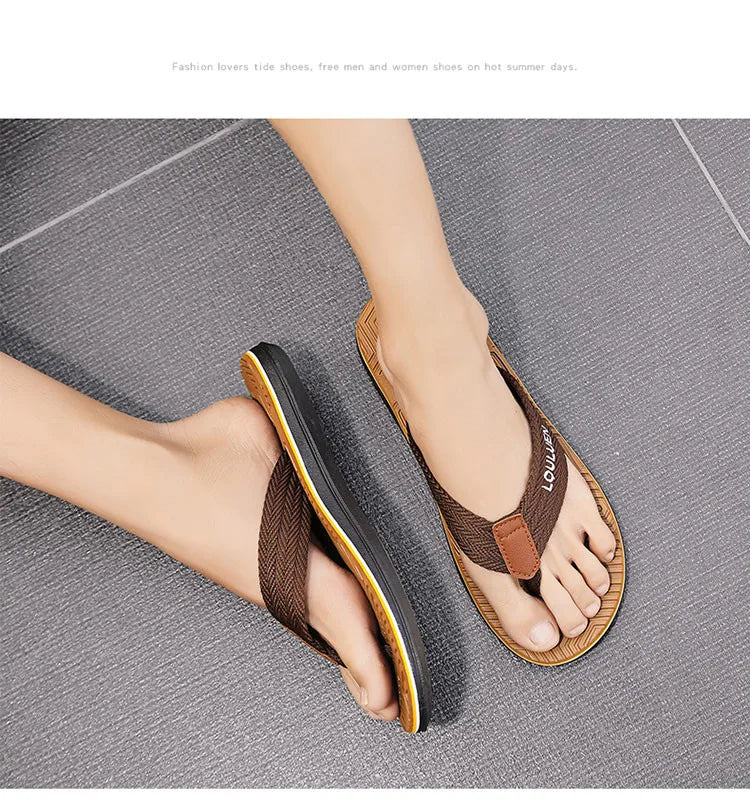 Fashion Green Flip Flops Man Slides Lightweight Soft Flat Slippers For Men Outdoor Non-Slip Beach Slippers Man Summer Flip Flops