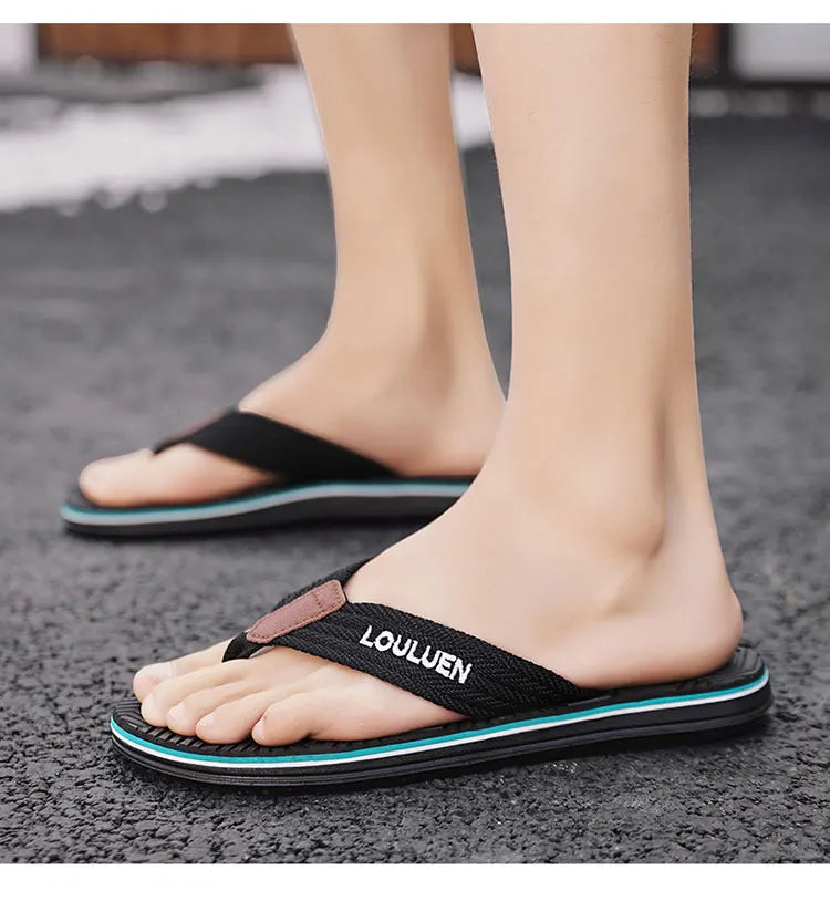 Fashion Green Flip Flops Man Slides Lightweight Soft Flat Slippers For Men Outdoor Non-Slip Beach Slippers Man Summer Flip Flops