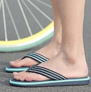2024 Fashion Men's Shoe Flat Male Slipper Rubber Slides Original Adult Mascullino Casual Clappers Cheap Shoes Liquidation Fun