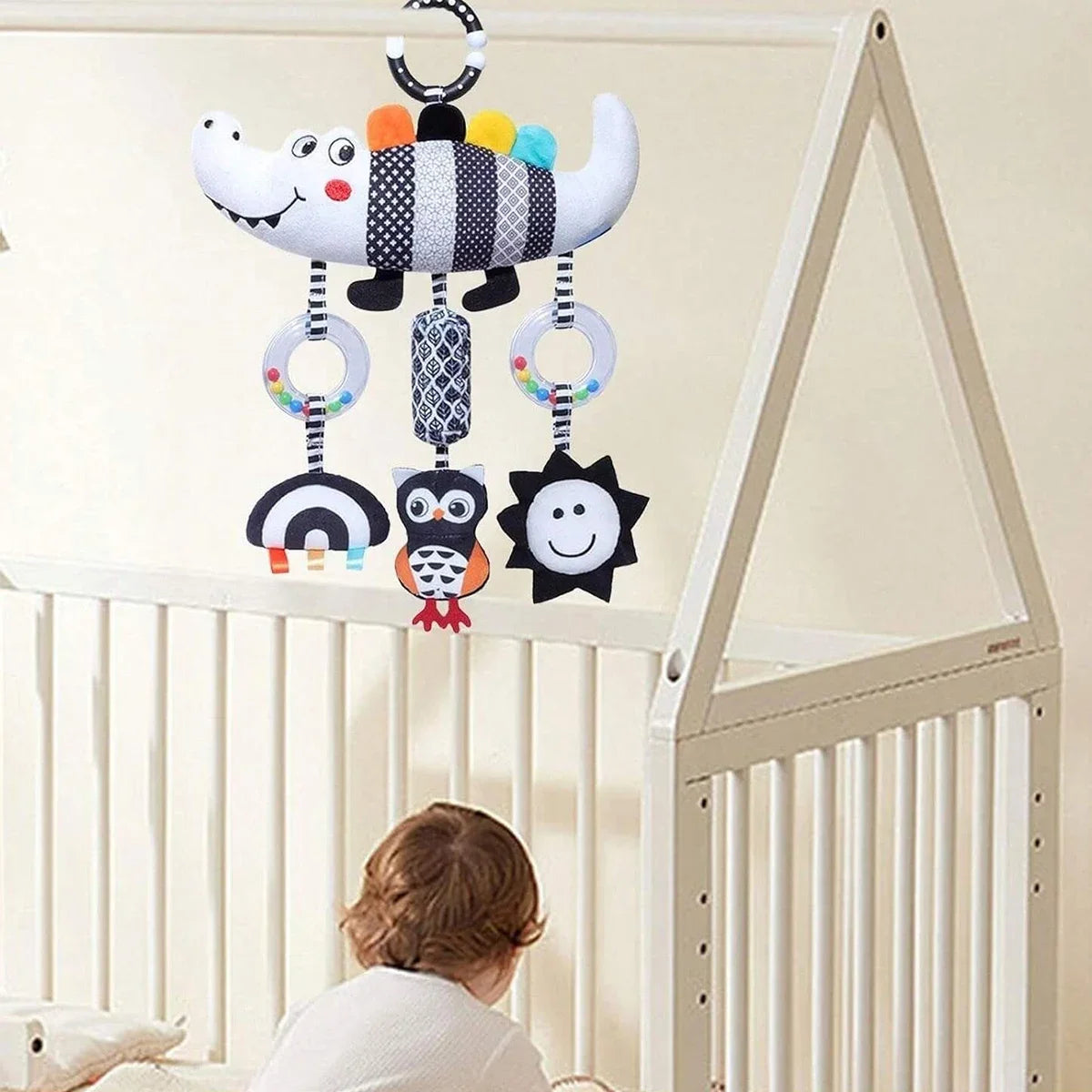 New Baby Carseat Toy Black & White Rattle Hanging Activity Stroller Toy for Newborns Boys and Girls Gifts Crocodile Caterpillar