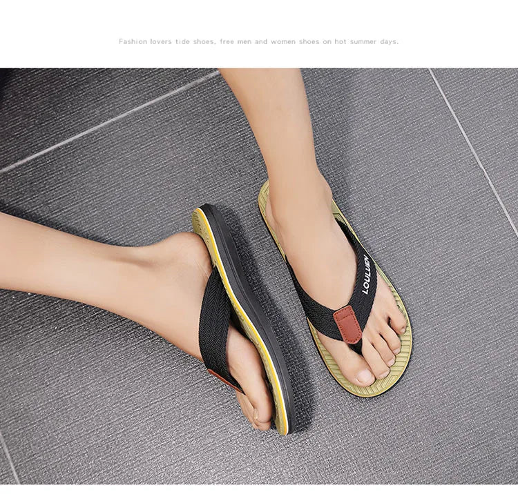 Fashion Green Flip Flops Man Slides Lightweight Soft Flat Slippers For Men Outdoor Non-Slip Beach Slippers Man Summer Flip Flops